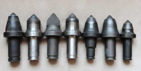 Dentes de moagem da estrada